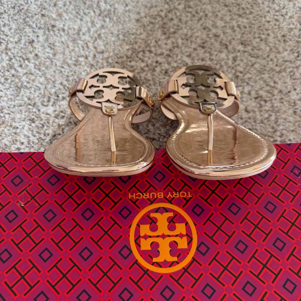 Tory Burch Rose Gold Mirrored Metallic Patent Leather Miller Sandal - Picture 10 of 13